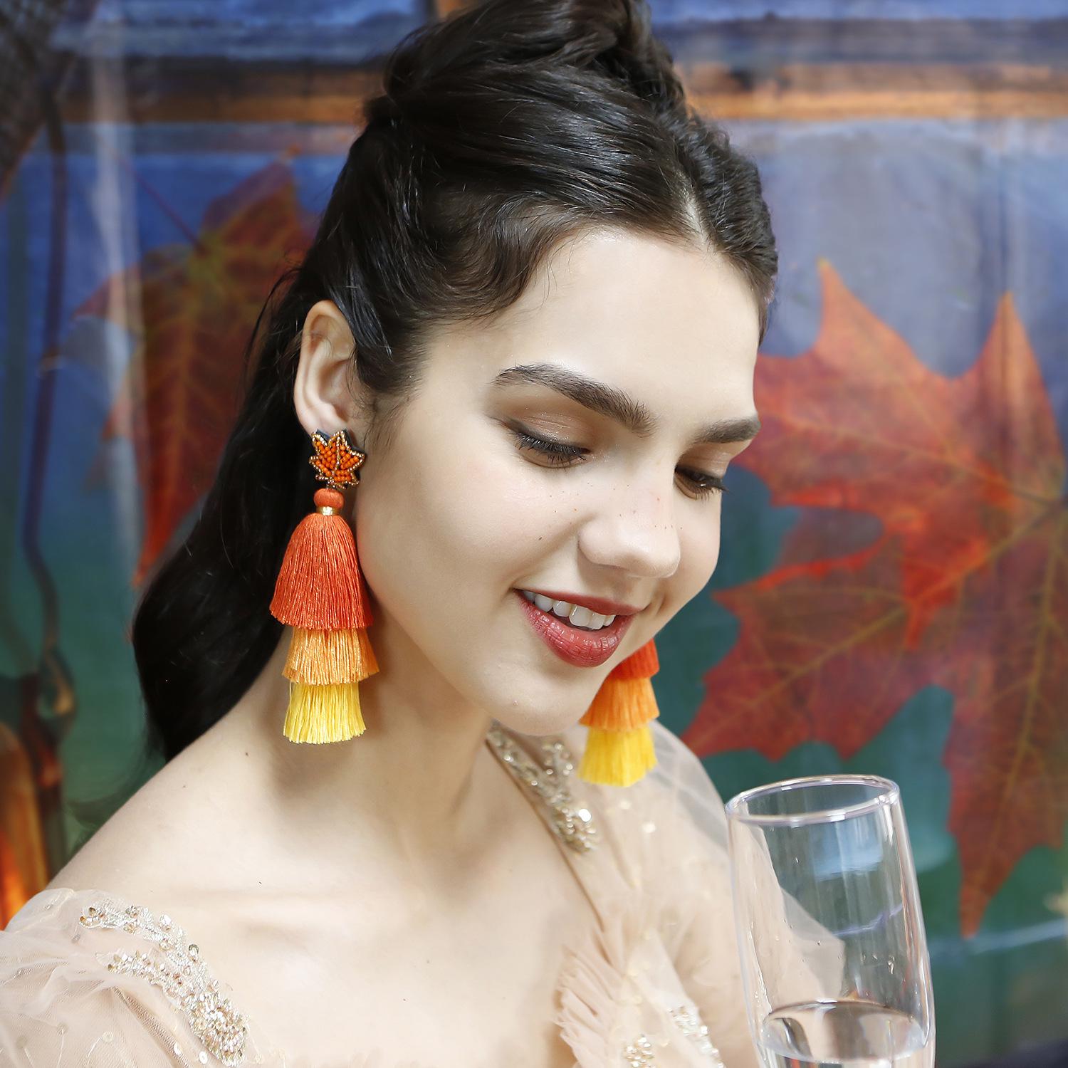 Handmade Ethnic Tassel Earrings: Autumn Maple Leaf Design with Rice Beads for Thanksgiving
Handmade Ethnic Tassel Earrings: Autumn Maple Leaf Design with Rice Beads for Thanksgiving