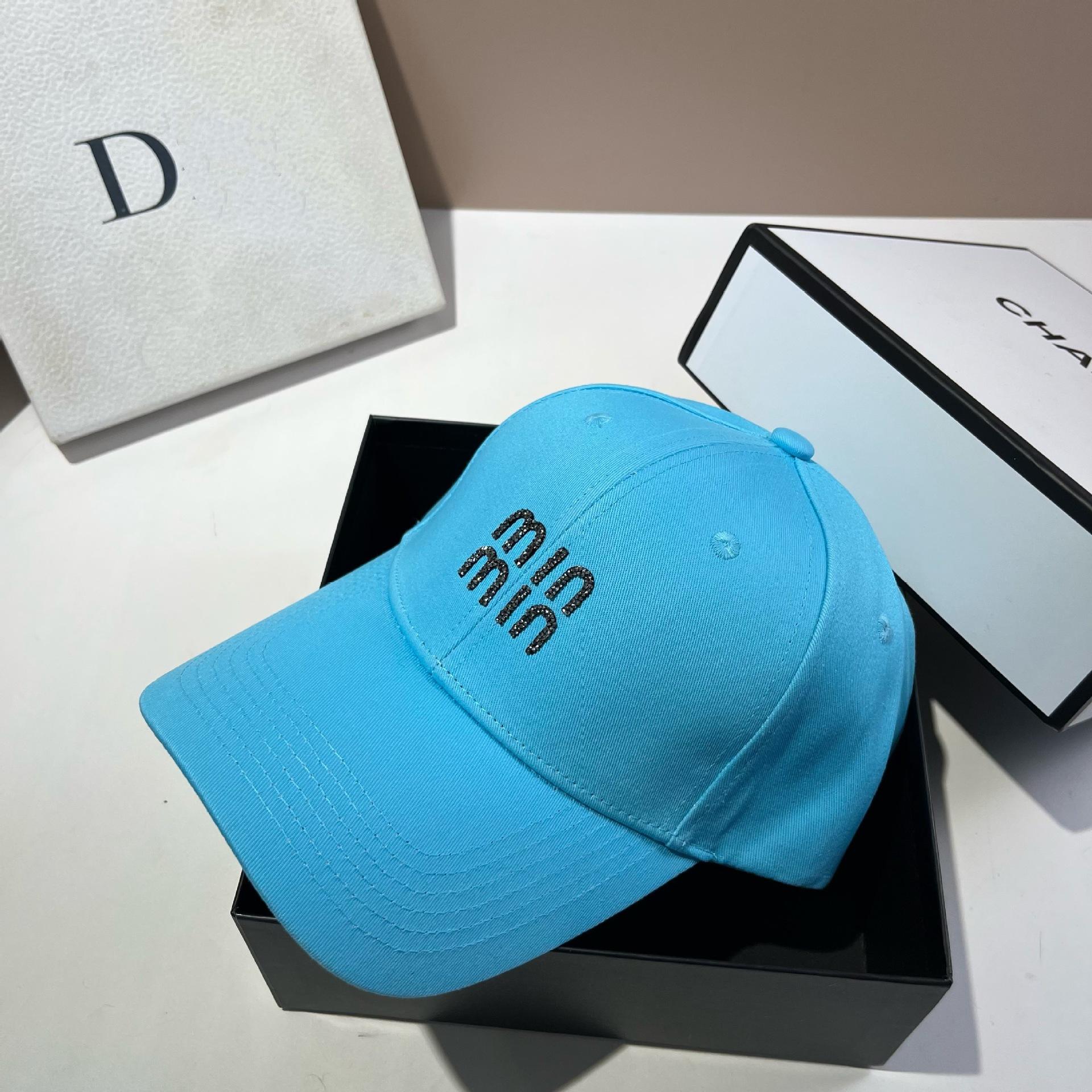 Mi Hard Top Cotton Baseball Cap Spring And Summer All-Match Multi-Color Cap Daily Leisure Sports Cap Adjustable озеро синього кольору
Mi Hard Top Cotton Baseball Cap Spring And Summer All-Match Multi-Color Cap Daily Leisure Sports Cap Adjustable озеро синього кольору