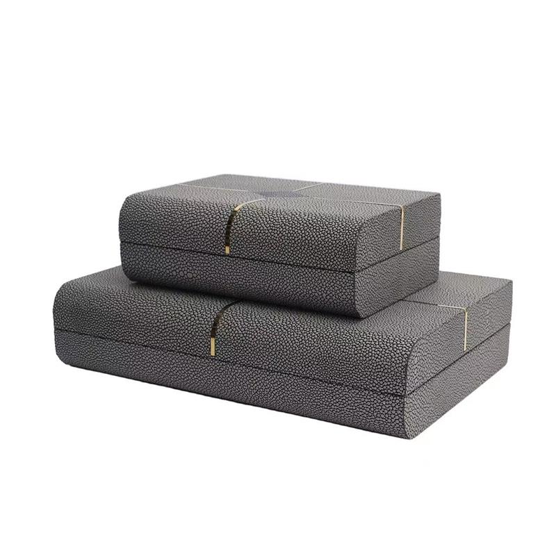 Gold Plated Cross Jewelry Boxes Minimalist Leather Cosmetic Jar Dresser Table Desk Decoration Home Exquisite Jewelry Storage Jar S-30x13.5x7cm серый
Gold Plated Cross Jewelry Boxes Minimalist Leather Cosmetic Jar Dresser Table Desk Decoration Home Exquisite Jewelry Storage Jar S-30x13.5x7cm серый