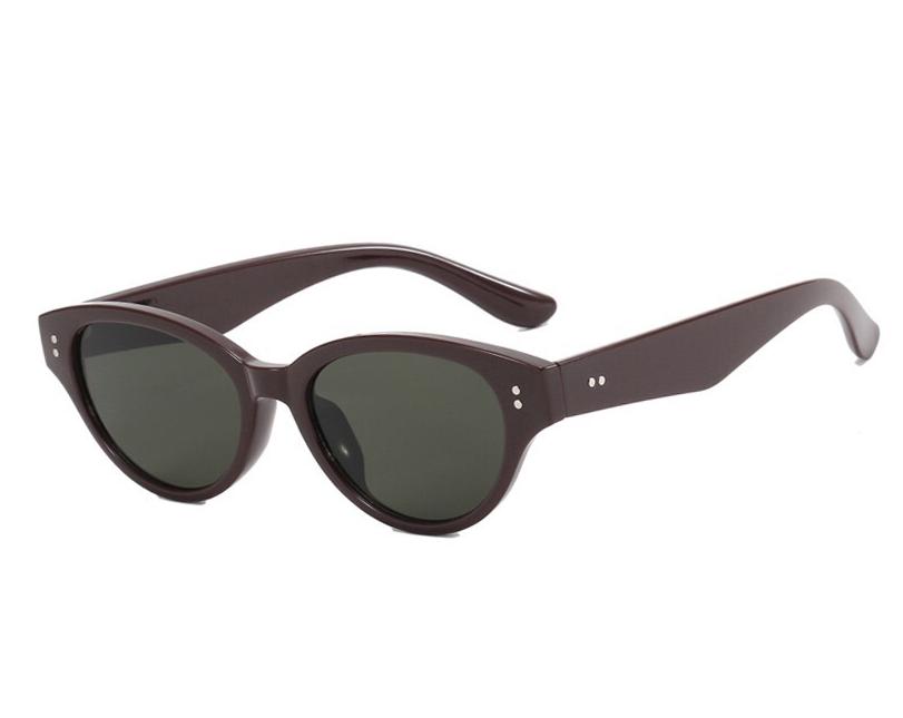 Vintage Vintage Style For Women Sun Glass Cat Eye Shape Rivets Decoration Sun Glasses for For Men High Quality Party Sun Glasses
Vintage Vintage Style For Women Sun Glass Cat Eye Shape Rivets Decoration Sun Glasses for For Men High Quality Party Sun Glasses