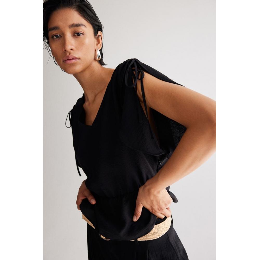 Блузка HM с кулиской, черная 
Блузка HM с кулиской, черная