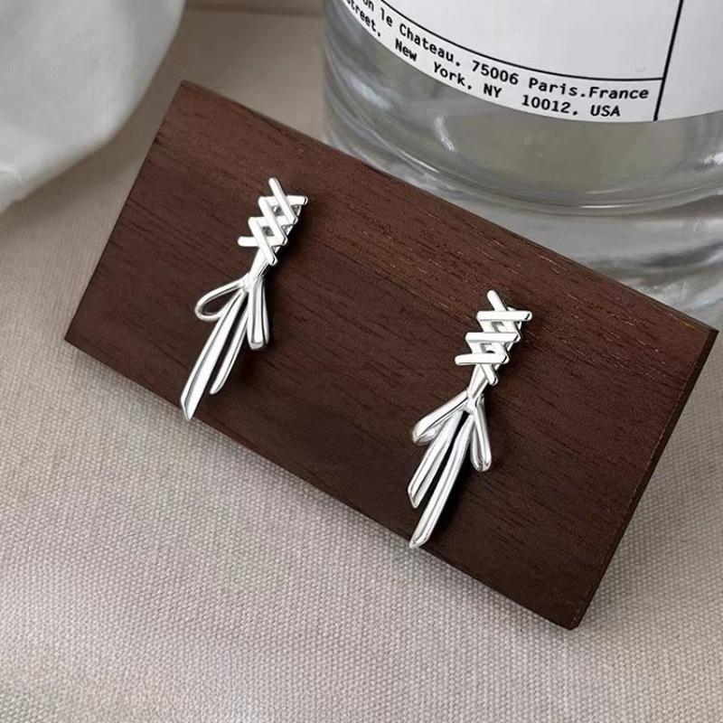 Brogan-style Earrings - New Style Earrings, Exclusive Women s High-end Jewelry, Luxurious and Exquisite.
Brogan-style Earrings - New Style Earrings, Exclusive Women s High-end Jewelry, Luxurious and Exquisite.