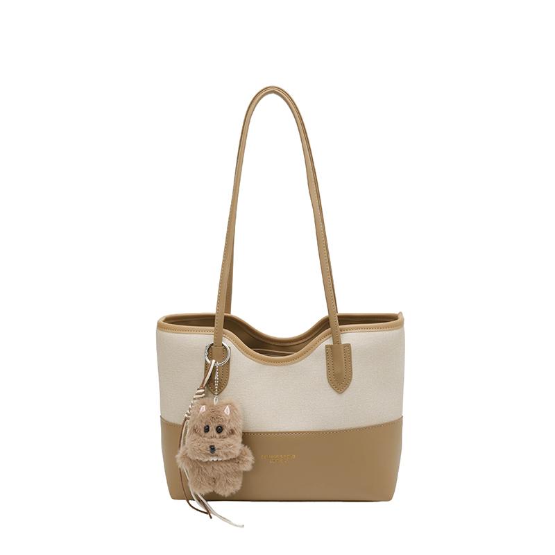 Exquisite Hot Trendy Casual Tote for Women 2026 Spring Creative Fashiable New PU Solid Color Youth Shoulder Bags бежевый
Exquisite Hot Trendy Casual Tote for Women 2026 Spring Creative Fashiable New PU Solid Color Youth Shoulder Bags бежевый
