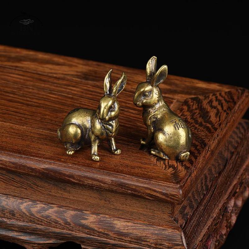 Antique Copper Zodiac Cute Rabbit Statue Ornaments 1 Pair Vintage Solid Brass Animal Miniature Figurine Tea Pet Desk Decoration
Antique Copper Zodiac Cute Rabbit Statue Ornaments 1 Pair Vintage Solid Brass Animal Miniature Figurine Tea Pet Desk Decoration