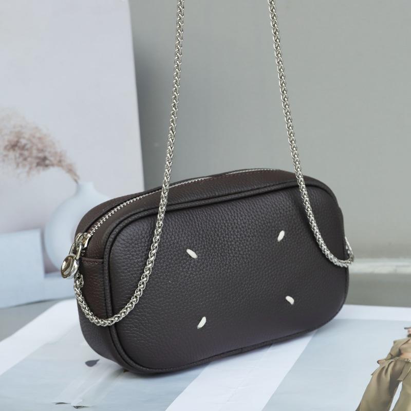 Niche and Fashionable Camera Bag Chain Small Bag Genuine Leather Single-shoulder Crossbody Women s Bag сірий
Niche and Fashionable Camera Bag Chain Small Bag Genuine Leather Single-shoulder Crossbody Women s Bag сірий