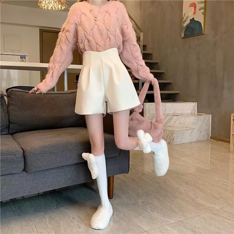 High-Waisted Wool Blend Culotte Shorts: Women s Autumn/Winter Slimming Leggings XL чёрный
High-Waisted Wool Blend Culotte Shorts: Women s Autumn/Winter Slimming Leggings XL чёрный