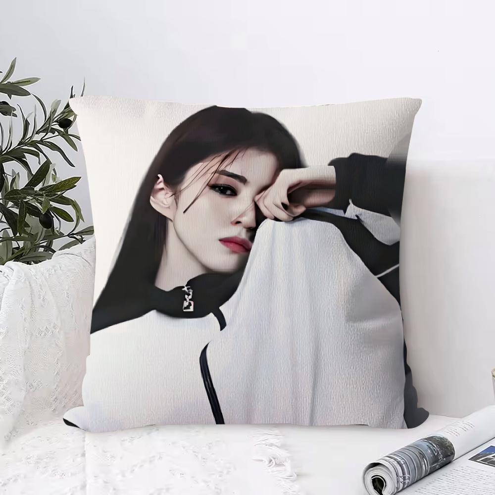 Han Sohee Cushion Cover Anti-dustmite Pillowcase Invisible Zipper Silky Short Plush Sofa Cushion Cover 30cmx30cm
Han Sohee Cushion Cover Anti-dustmite Pillowcase Invisible Zipper Silky Short Plush Sofa Cushion Cover 30cmx30cm