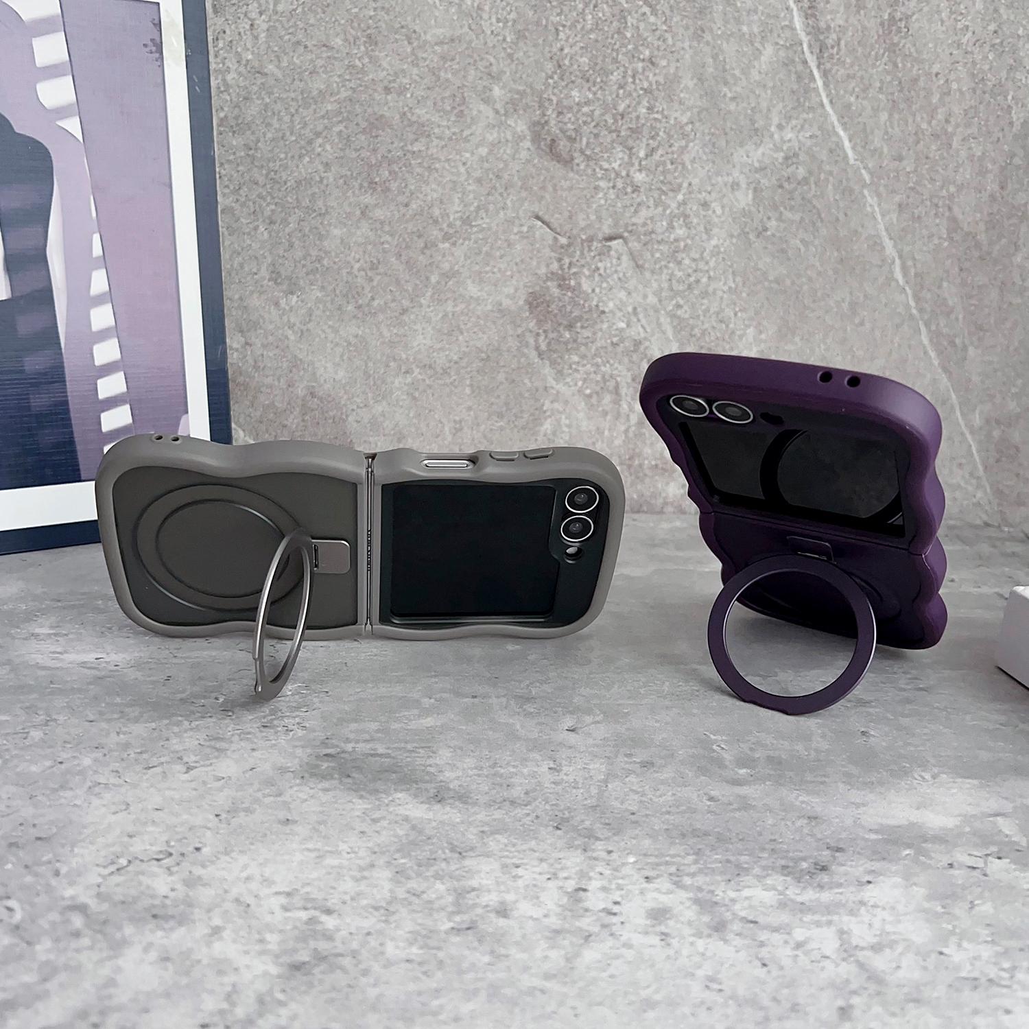 For Samsung Galaxy Z Flip6 5G/Flip5 5G Magnetic Case Kickstand Skin-Touch Wave Edge TPU+PC Phone Cover Purple
For Samsung Galaxy Z Flip6 5G/Flip5 5G Magnetic Case Kickstand Skin-Touch Wave Edge TPU+PC Phone Cover Purple