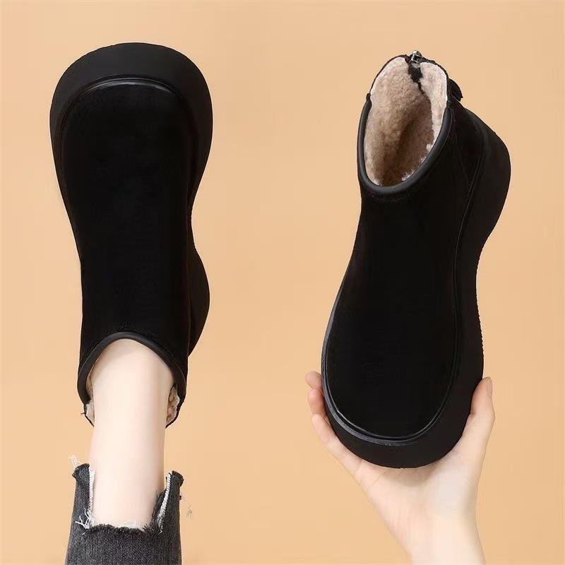 Women s fur integrated thick bottom heightening winter lightweight padded warm snow boots non-slip wear casual sports England style cotton boots 40 чорний
Women s fur integrated thick bottom heightening winter lightweight padded warm snow boots non-slip wear casual sports England style cotton boots 40 чорний