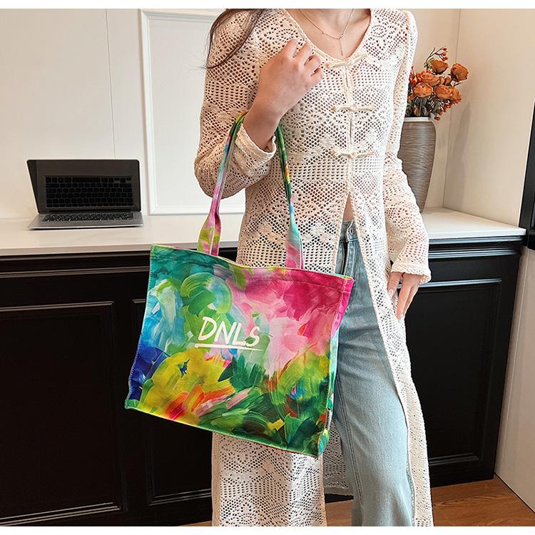 Fashion temperament, high-end sense bag, woven bag, seaside vacation beach tote bag, texture, large-capacity messenger bag
Fashion temperament, high-end sense bag, woven bag, seaside vacation beach tote bag, texture, large-capacity messenger bag