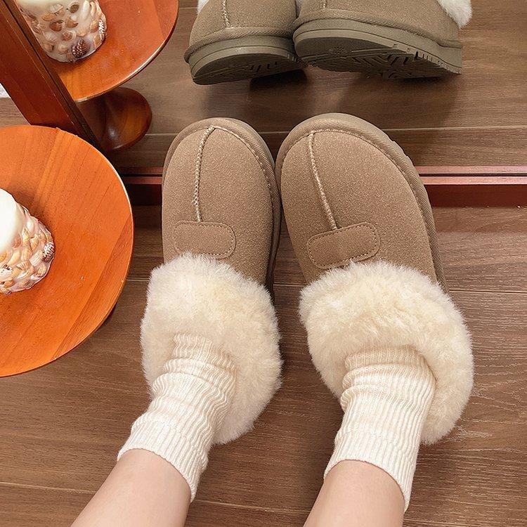 Snow boots women s 2025 winter new student fleece thickened one pedal short tube thickened warm wool cotton shoes women 40
Snow boots women s 2025 winter new student fleece thickened one pedal short tube thickened warm wool cotton shoes women 40