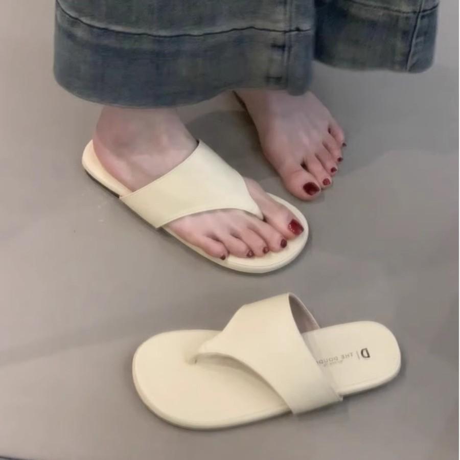 Sheepskin version~ Casual flip-flops women s summer toe flat-bottomed slippers, versatile Roman vacation beach cool slippers 35 чёрный
Sheepskin version~ Casual flip-flops women s summer toe flat-bottomed slippers, versatile Roman vacation beach cool slippers 35 чёрный
