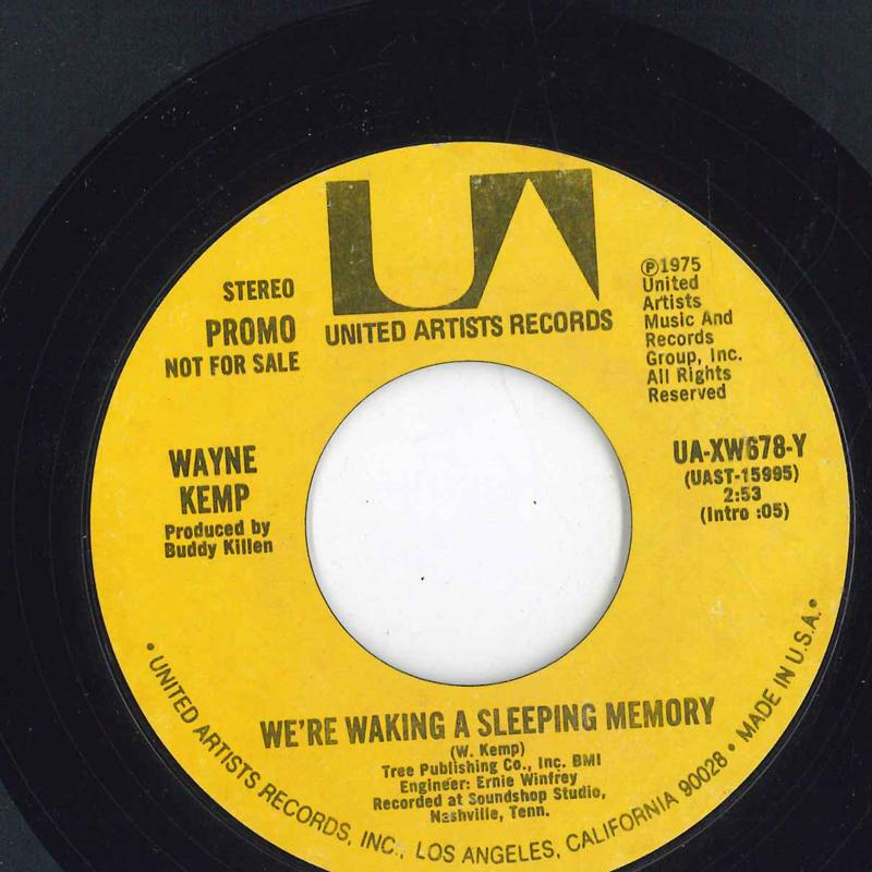 7inch Record WAYNE KEMP - We re Waking A Sleeping Memory / I UAXW678YPROMO UNITED ARTISTS US Folk Used
7inch Record WAYNE KEMP - We re Waking A Sleeping Memory / I UAXW678YPROMO UNITED ARTISTS US Folk Used