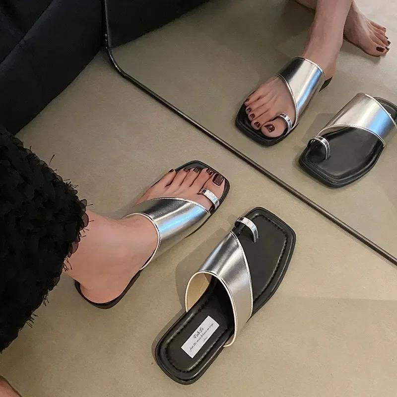 2024 Новая летняя женская обувь Высококачественные модные женские тапочки Лидер продаж Однотонные повседневные женские тапочки 35
2024 Новая летняя женская обувь Высококачественные модные женские тапочки Лидер продаж Однотонные повседневные женские тапочки 35
