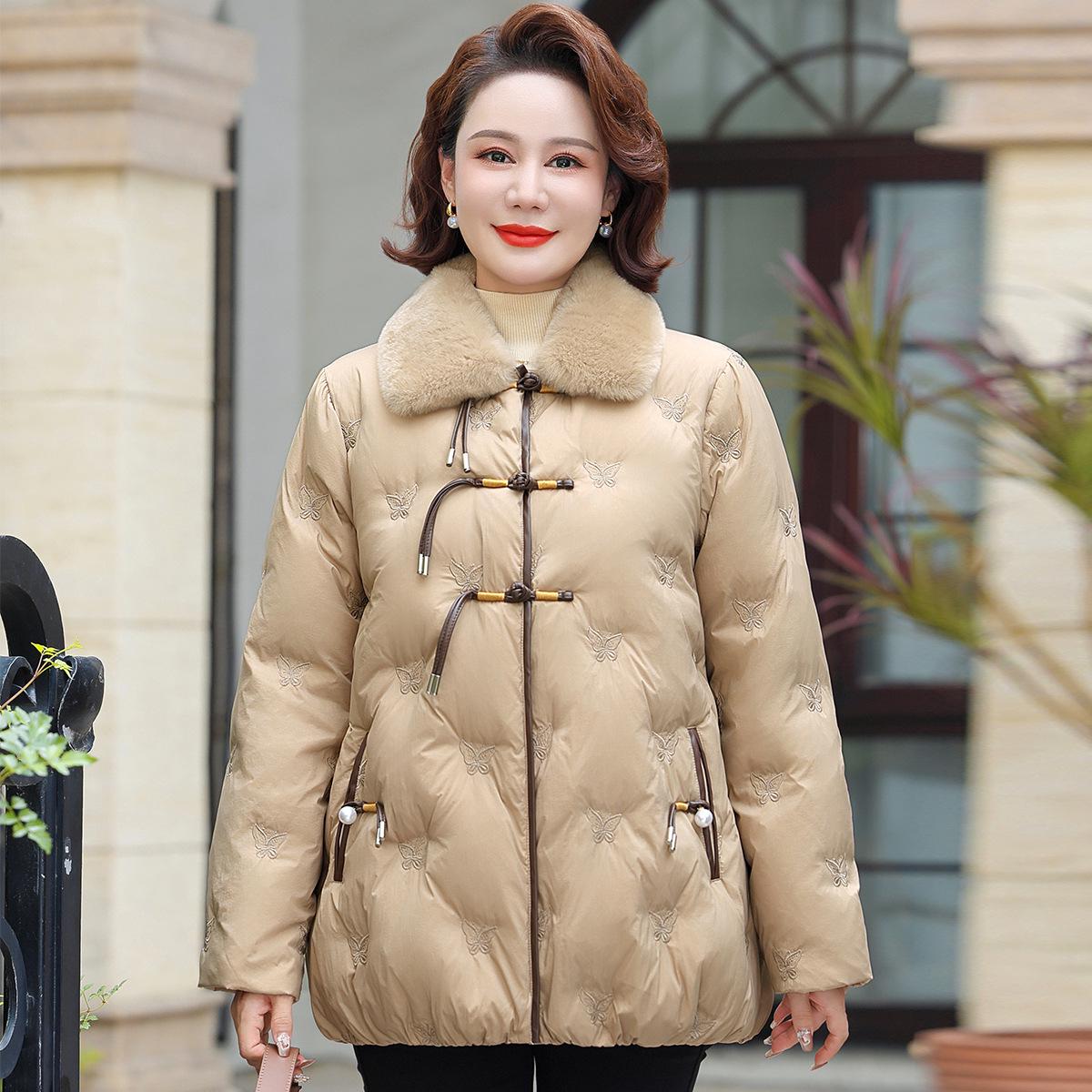 Winter 2025 Mid-length Fur Collar Down Jacket for Middle-aged Women - Fashionable Thick Cold Protection Coat 4XL (135-150 Jin) хаки
Winter 2025 Mid-length Fur Collar Down Jacket for Middle-aged Women - Fashionable Thick Cold Protection Coat 4XL (135-150 Jin) хаки
