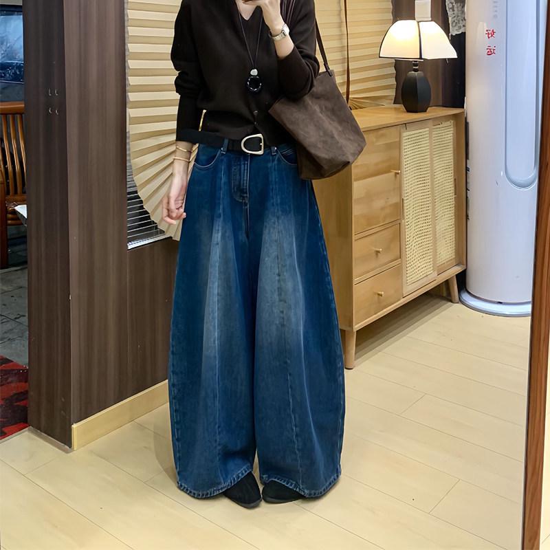 Women s Retro High-Waist Wide-Leg Jeans - Spring/Fall Plus Size, Slimming Balloon Pants XL темно-синього кольору
Women s Retro High-Waist Wide-Leg Jeans - Spring/Fall Plus Size, Slimming Balloon Pants XL темно-синього кольору
