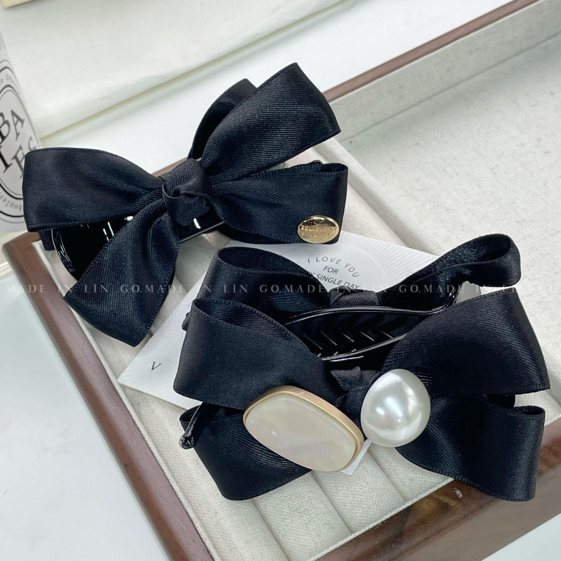 Премиальная заколка-бантик для женщин - надежные высокие хвосты
Премиальная заколка-бантик для женщин - надежные высокие хвосты