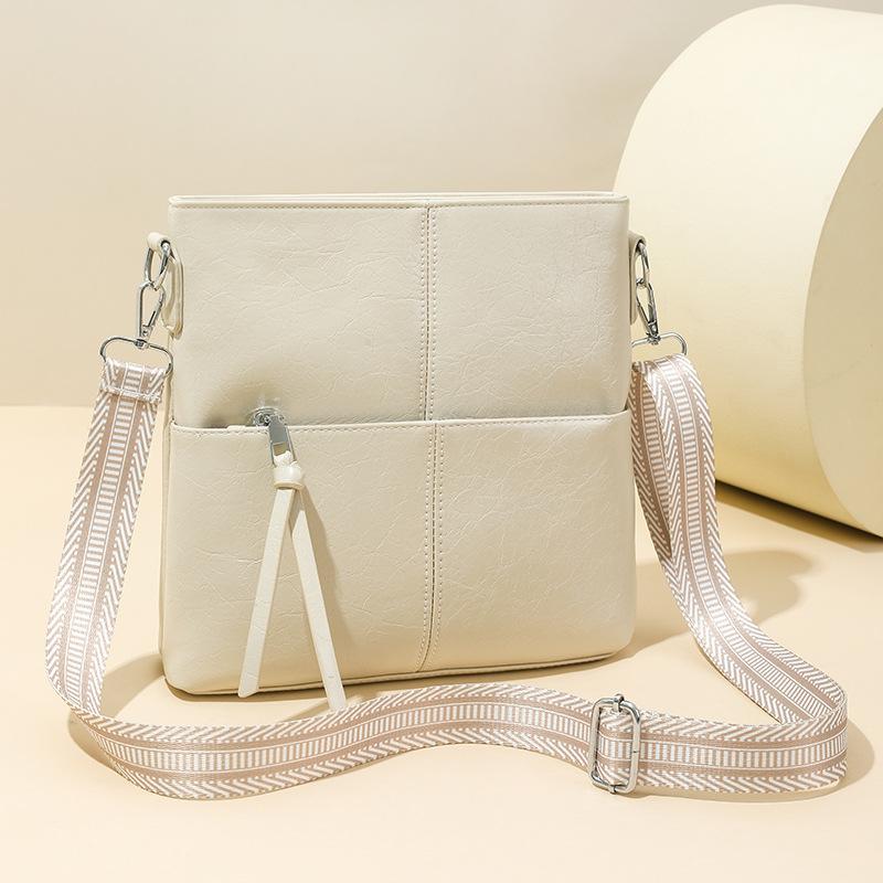 Solid Color Shoulder Bag Women s Large Capacity Multifunctional Crossbody Bag чёрный
Solid Color Shoulder Bag Women s Large Capacity Multifunctional Crossbody Bag чёрный
