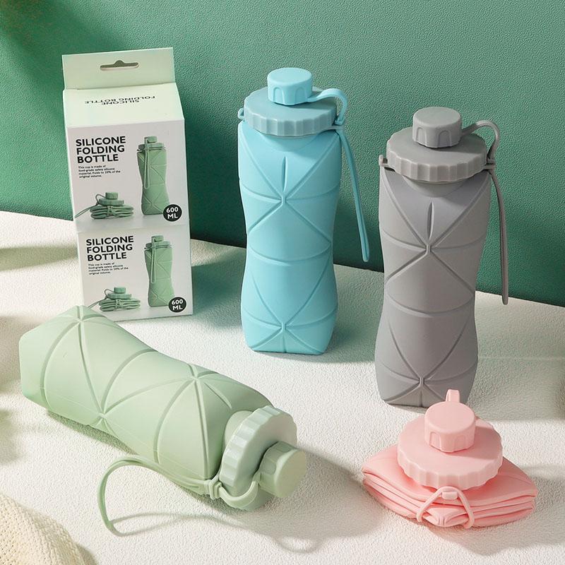 600 мл силиконовая складная бутылка для воды пищевой материал BPA не содержит BPA спортивная на открытом воздухе походная беговая мягкая бутылка портативная бутылка для воды 600ml
600 мл силиконовая складная бутылка для воды пищевой материал BPA не содержит BPA спортивная на открытом воздухе походная беговая мягкая бутылка портативная бутылка для воды 600ml