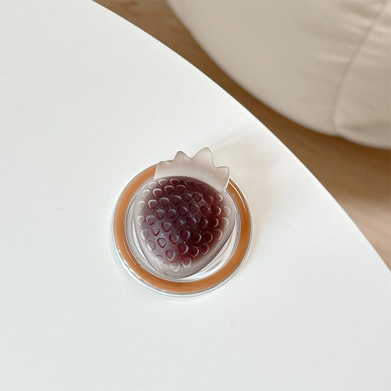 Japanese Wind Simple Sandwich Three-Dimensional Strawberry Magnetic Suction Bracket Suitable For Magsafe Mobile Phone Airbag Bracket
Japanese Wind Simple Sandwich Three-Dimensional Strawberry Magnetic Suction Bracket Suitable For Magsafe Mobile Phone Airbag Bracket