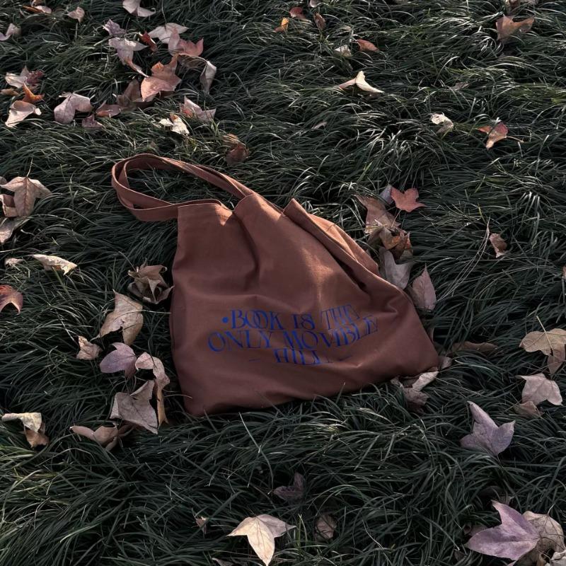 Художественная хозяйственная сумка в непринужденном стиле/Женская студенческая сумка-тоут через плечо коричневый
Художественная хозяйственная сумка в непринужденном стиле/Женская студенческая сумка-тоут через плечо коричневый