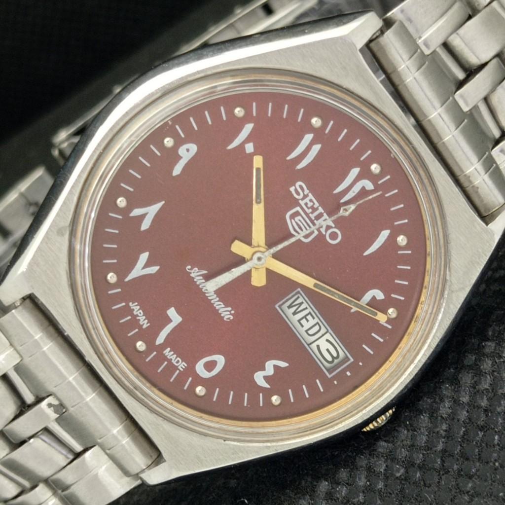 Б/У винтажные часы SEIKO 5 AUTO 6309A из Японии мужские арабские темно-бордовые 592-a311131-2 SKU592-a311131
Б/У винтажные часы SEIKO 5 AUTO 6309A из Японии мужские арабские темно-бордовые 592-a311131-2 SKU592-a311131