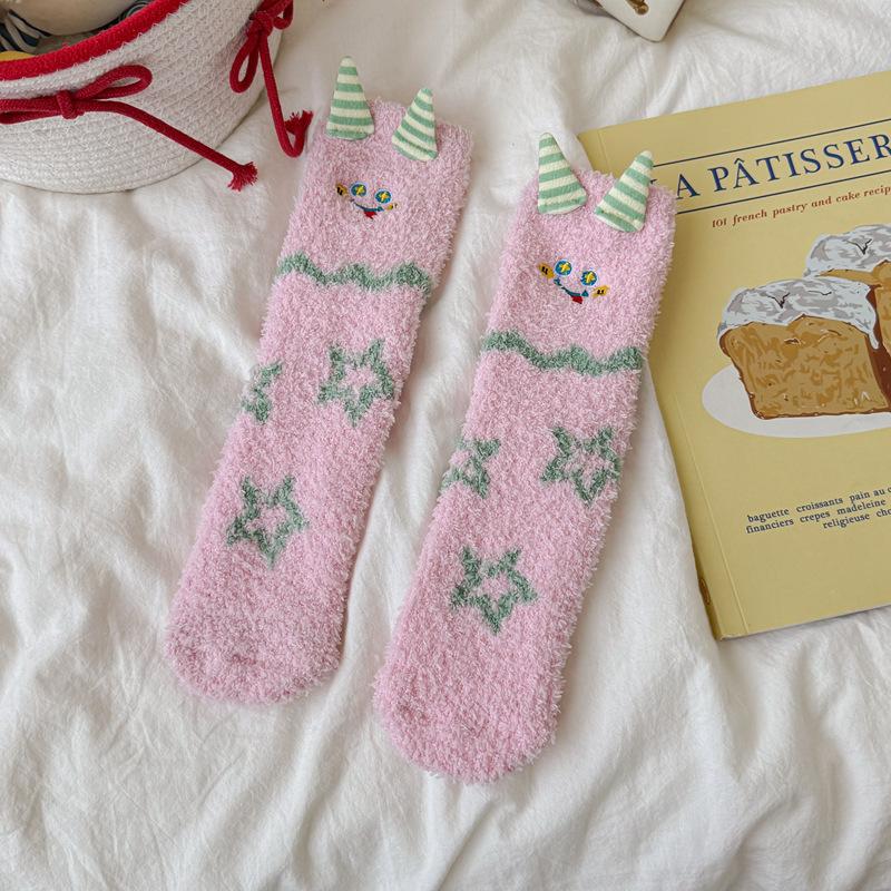 10Pair Cute Coral Fleece Socks Female Little Monster Star College Wind Girl Home Sleep Socks Winter Fleece Floor Socks One size fits all розовый
10Pair Cute Coral Fleece Socks Female Little Monster Star College Wind Girl Home Sleep Socks Winter Fleece Floor Socks One size fits all розовый