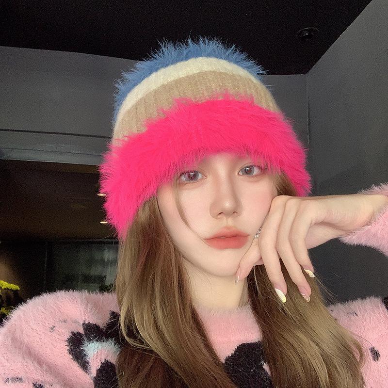Autumn and winter Korean version of dopamine mink basin hat warm all knitted hat woman with thick cold plush wool hat woman
Autumn and winter Korean version of dopamine mink basin hat warm all knitted hat woman with thick cold plush wool hat woman