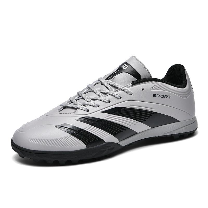 Long nail broken nail seamless fly knitting shoes youth football shoes grass broken nail training shoes 45
Long nail broken nail seamless fly knitting shoes youth football shoes grass broken nail training shoes 45