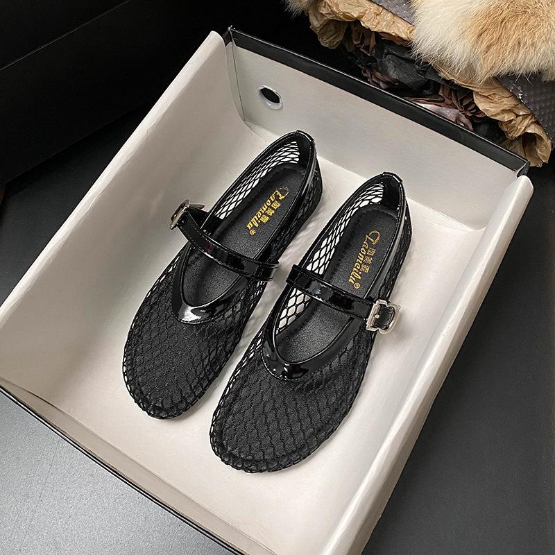 Мода 2025 новые летние сетчатые балетки женские с круглым носком мокасины с вырезами мэри джейн туфли ремешок на щиколотке кружевные балетки лоферы большой размер 43 38 чёрный
Мода 2025 новые летние сетчатые балетки женские с круглым носком мокасины с вырезами мэри джейн туфли ремешок на щиколотке кружевные балетки лоферы большой размер 43 38 чёрный