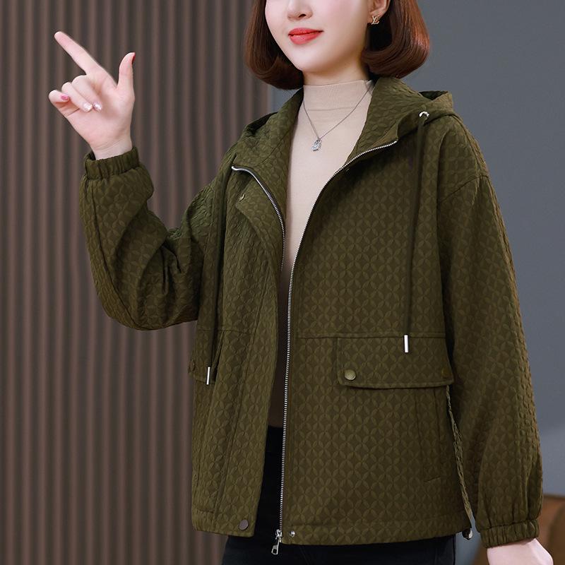 Женская повседневная куртка с капюшоном - Весна/Осень 2024, Короткая, Свободного кроя, Молодящая для мам среднего возраста M (for 100-118 jin) армия зеленый