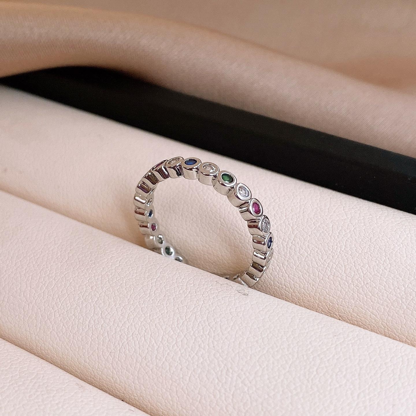 European and American retro zircon round opening ring versatile index finger ring light luxury temperament jewelry
European and American retro zircon round opening ring versatile index finger ring light luxury temperament jewelry