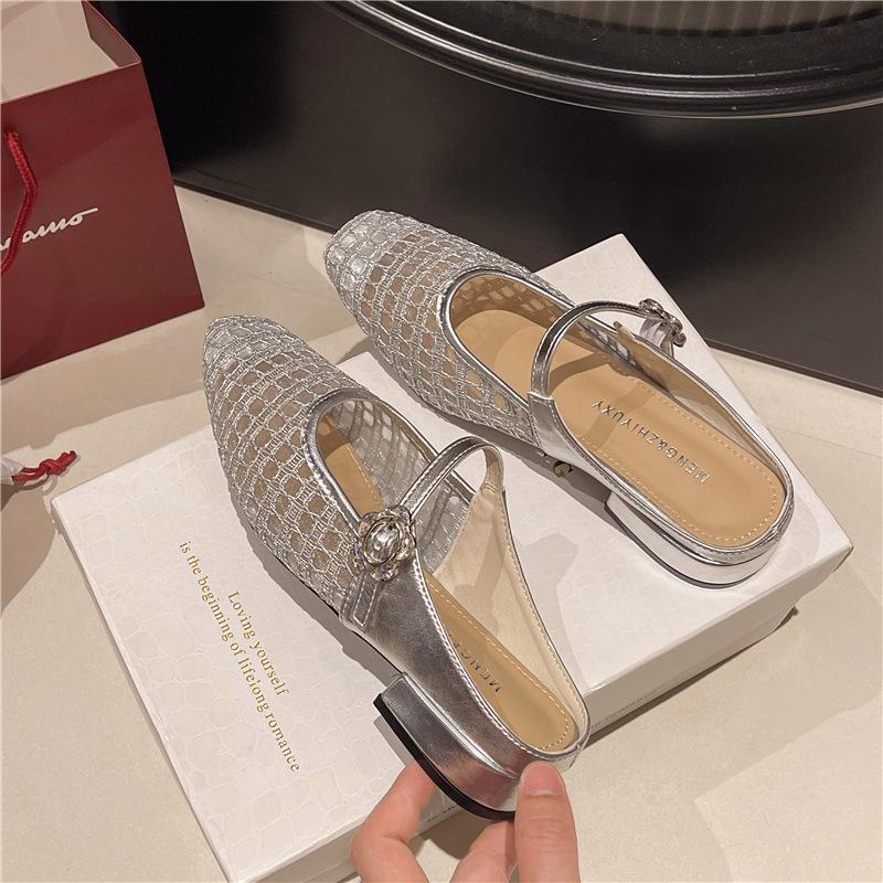 Square head thick heel single shoes women s 2025 new summer woven breathable hollow Mary Jane sandals middle heel one-word buckle 40 срібний
Square head thick heel single shoes women s 2025 new summer woven breathable hollow Mary Jane sandals middle heel one-word buckle 40 срібний