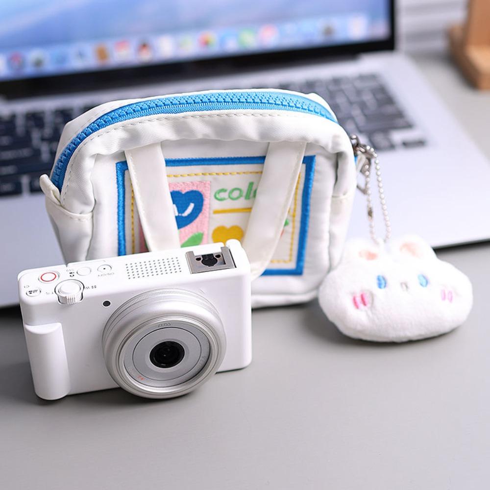 Cartoon Flower Kawaii CCD Camera Bag Ultralight Small Change Bag Cute Storage Bag Cosmetic Case білий
Cartoon Flower Kawaii CCD Camera Bag Ultralight Small Change Bag Cute Storage Bag Cosmetic Case білий