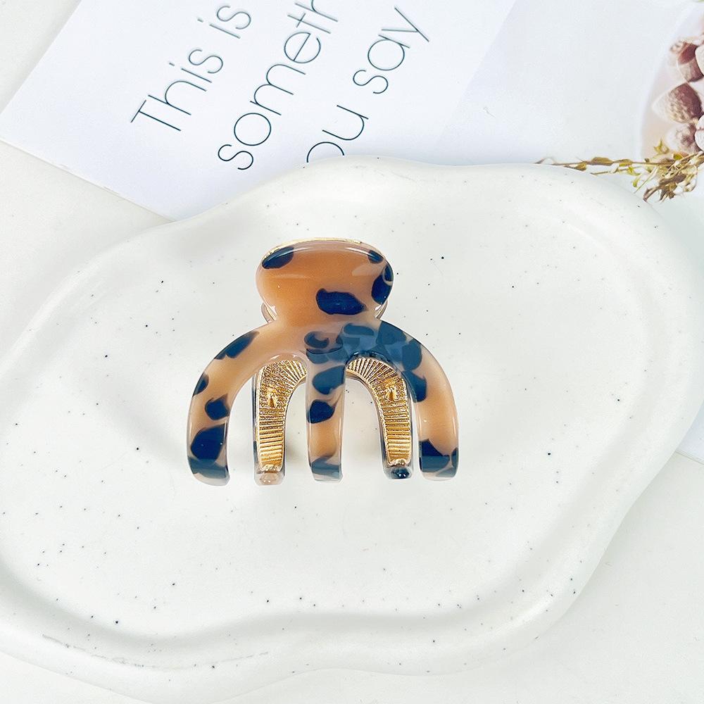 Корейский Новый Креативный Дизайн 5,5 см Маленький Зажим-Краб для Волос с Леопардовым Принтом Высококачественный Металлический Захват из Ацетатной Кислоты Аксессуары для Волос Hair Claws
Корейский Новый Креативный Дизайн 5,5 см Маленький Зажим-Краб для Волос с Леопардовым Принтом Высококачественный Металлический Захват из Ацетатной Кислоты Аксессуары для Волос Hair Claws