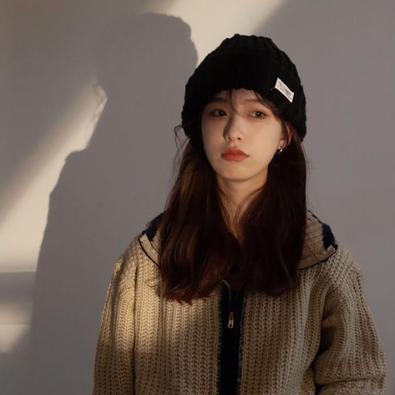 Корейская вязаная ветрозащитная шапка, зимняя однотонная вязаная шерстяная шапка для женщин, объемная шапка, женская теплая шапка-ушанка Elastic чёрный
Корейская вязаная ветрозащитная шапка, зимняя однотонная вязаная шерстяная шапка для женщин, объемная шапка, женская теплая шапка-ушанка Elastic чёрный
