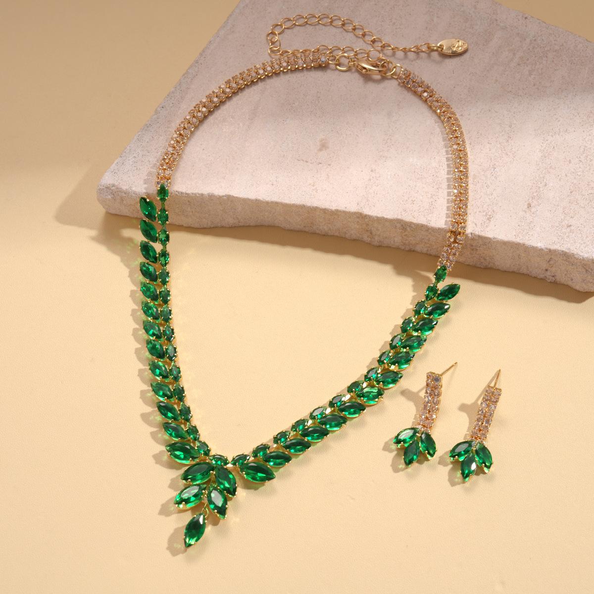 Two-piece set, light luxury zircon wheat ear pendant, sweater chain, court style fashion necklace.
Two-piece set, light luxury zircon wheat ear pendant, sweater chain, court style fashion necklace.