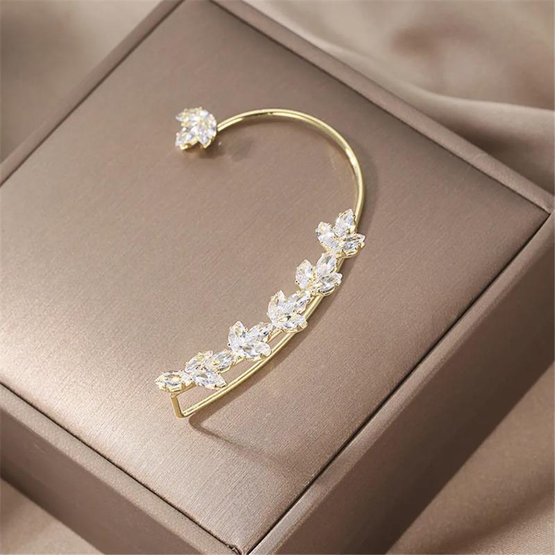 Новая вешалка для ушей с цветком циркона для женщин без отверстий для ушей зажим для ушей вечерние ювелирные изделия в подарок
Новая вешалка для ушей с цветком циркона для женщин без отверстий для ушей зажим для ушей вечерние ювелирные изделия в подарок