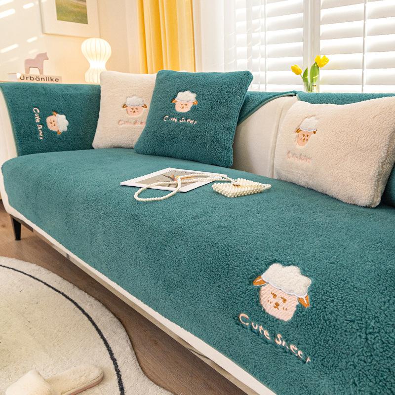 Толстый плюшевый чехол для дивана, универсальный чехол для углового дивана, нескользящий чехол для дивана, разные размеры для гостиной 70x150cm
Толстый плюшевый чехол для дивана, универсальный чехол для углового дивана, нескользящий чехол для дивана, разные размеры для гостиной 70x150cm