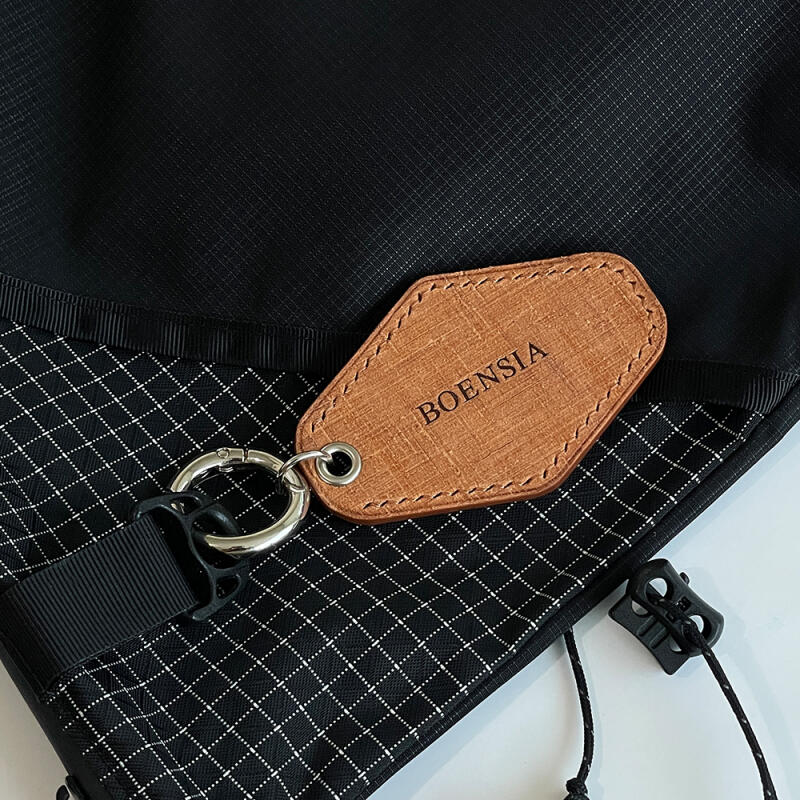 Handmade key ring Italian vegetable grid leather ver.1 M
Handmade key ring Italian vegetable grid leather ver.1 M