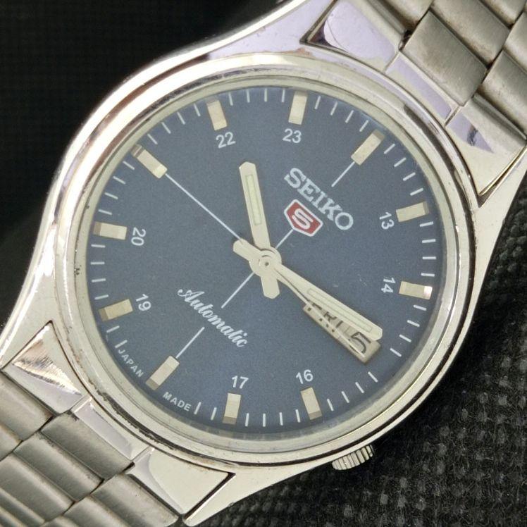 Б/У винтажные часы SEIKO 5 AUTOMATIC 7009A JAPAN MENS D/D BLUE WATCH 608g-a316338-9 SKU608g-a316338
Б/У винтажные часы SEIKO 5 AUTOMATIC 7009A JAPAN MENS D/D BLUE WATCH 608g-a316338-9 SKU608g-a316338