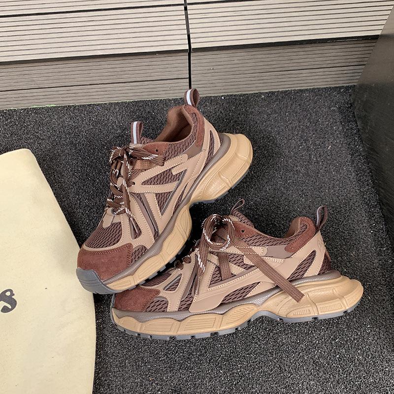 New retro platform dad shoes women s heightening round head lace-up casual sports shoes 40 темно-коричневого кольору
New retro platform dad shoes women s heightening round head lace-up casual sports shoes 40 темно-коричневого кольору