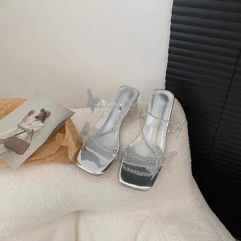 Beautiful fairy style silver butterfly thick heel slippers female 2025 new one-word strap medium heel transparent and rhinestone sandals 35
Beautiful fairy style silver butterfly thick heel slippers female 2025 new one-word strap medium heel transparent and rhinestone sandals 35