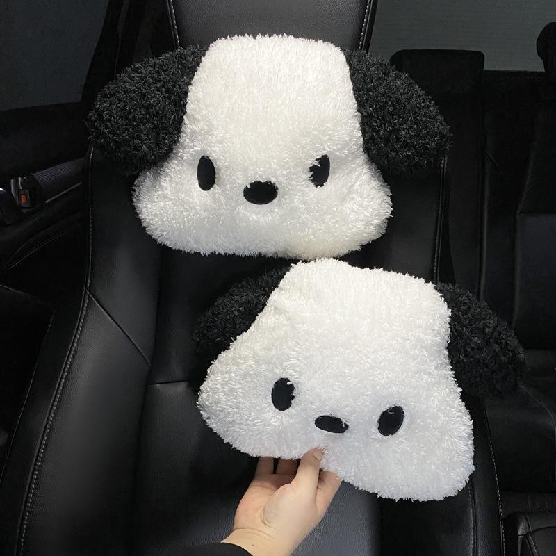 Плюшевая аниме милая автомобильная подушка для талии Pochacco, креативная автомобильная подголовник для защиты шеи, мягкая удобная авто подушка для белой собаки
Плюшевая аниме милая автомобильная подушка для талии Pochacco, креативная автомобильная подголовник для защиты шеи, мягкая удобная авто подушка для белой собаки