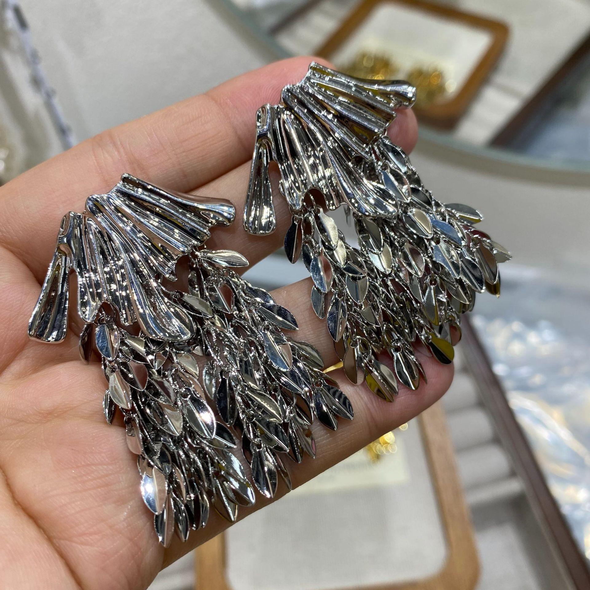 Wheat Ear Leaf Fringed Earrings 2026 Autumn And Winter Personalized Fashion Stud Earrings Light Luxury High-End Earrings Women
Wheat Ear Leaf Fringed Earrings 2026 Autumn And Winter Personalized Fashion Stud Earrings Light Luxury High-End Earrings Women