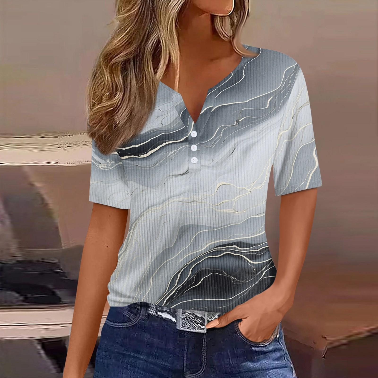 Жіноча футболка Футболка з принтом на ґудзиках Туніка з коротким рукавом Щоденна мода на вихідні Базовий V-подібний виріз Звичайний топ XL
Жіноча футболка Футболка з принтом на ґудзиках Туніка з коротким рукавом Щоденна мода на вихідні Базовий V-подібний виріз Звичайний топ XL