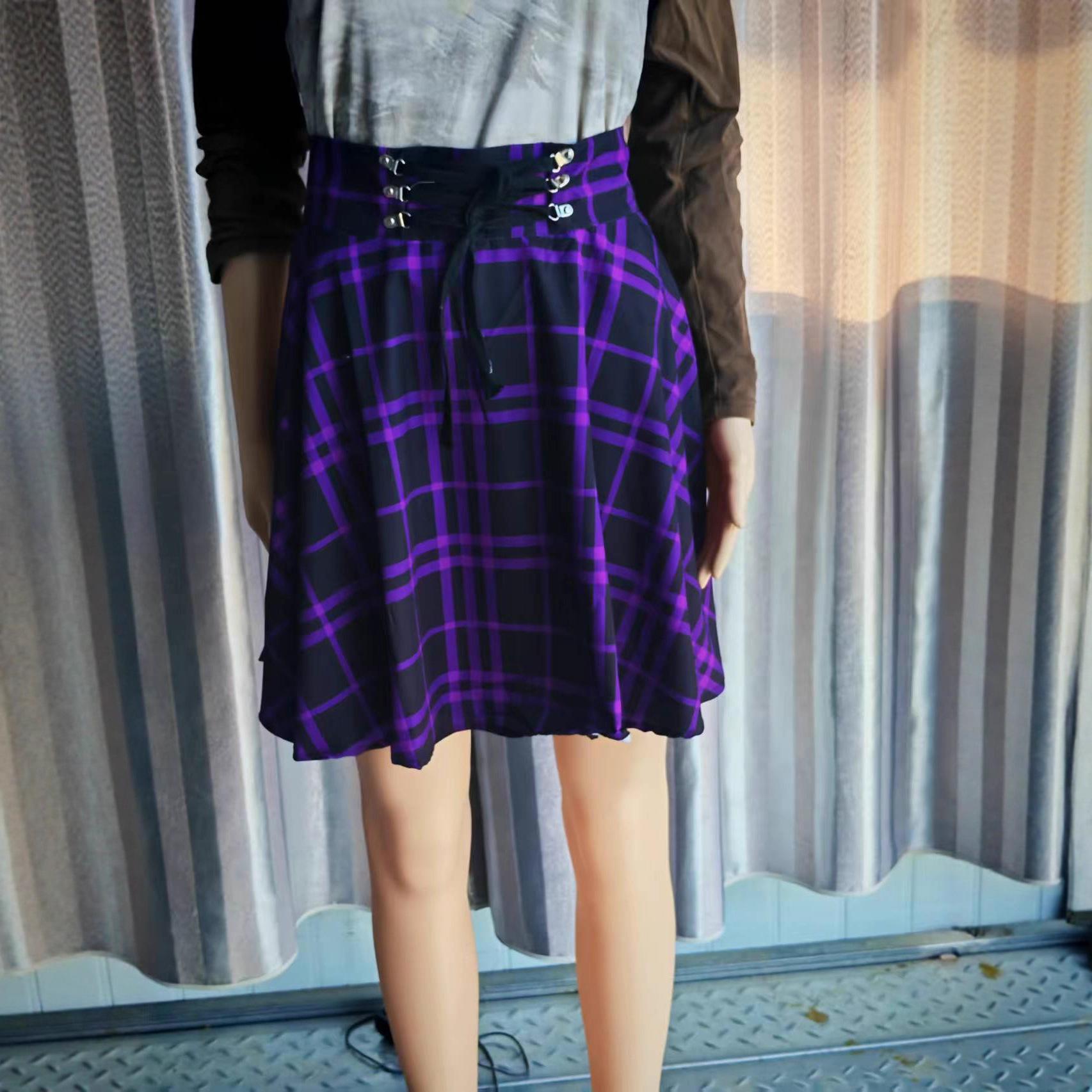Plaid A-line Midi Skirt with Lace-up Waistband - European & American Collegiate Style 5XL
Plaid A-line Midi Skirt with Lace-up Waistband - European & American Collegiate Style 5XL