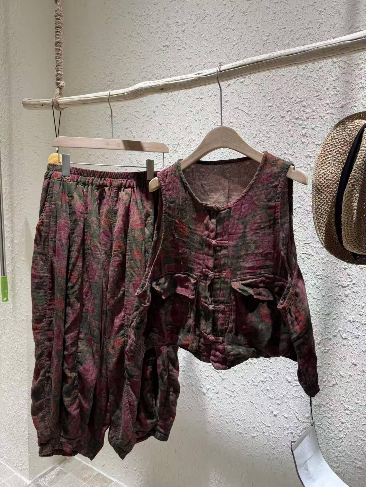 2026 Spring Artistic Retro Double Gauze Print Vest & Elastic Waist Harem Pants Women s Set One Size
2026 Spring Artistic Retro Double Gauze Print Vest & Elastic Waist Harem Pants Women s Set One Size