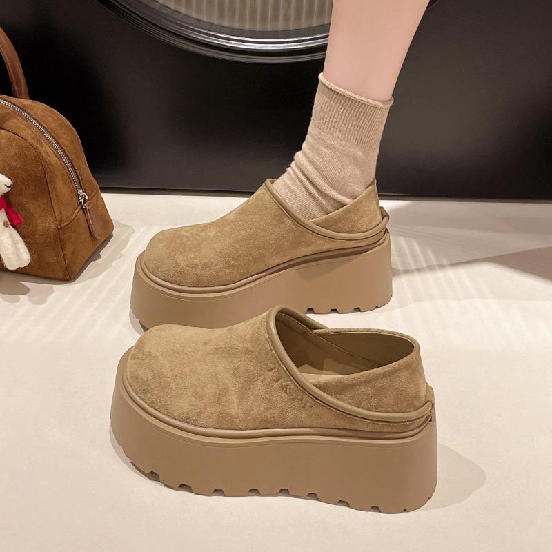 Thick-soled women s new spring height increase, lazy people wear one pedal, non-slip, and two single shoes. 40 хаки
Thick-soled women s new spring height increase, lazy people wear one pedal, non-slip, and two single shoes. 40 хаки