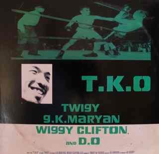 12inch Record TWIGY G.K. MARYAN WIGGY CLIFTON T.K.O ER0012 Entotsu Recordi 2001 Japan Japanese Club Dance Used
12inch Record TWIGY G.K. MARYAN WIGGY CLIFTON T.K.O ER0012 Entotsu Recordi 2001 Japan Japanese Club Dance Used